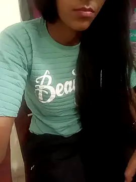 Snapshot of aushi_rajput chatting on April 19, 2026, 3:57 pm aushi rajput online show from April 19, 2026, 3:57 pm