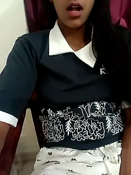 Snapshot of aushi_rajput chatting on April 20, 2026, 3:02 pm aushi rajput online show from April 20, 2026, 3:02 pm