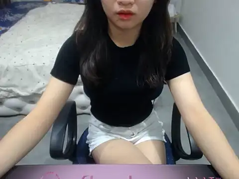 Snapshot of Aly_babe19y chatting on March 16, 2026, 4:31 am Aly babe19y online show from March 16, 2026, 4:31 am