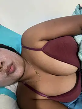 Snapshot of yuliana056 chatting on March 27, 2026, 3:26 am yuliana056 online show from March 27, 2026, 3:26 am