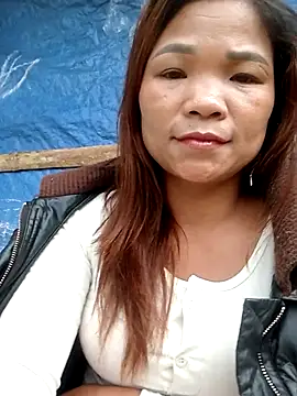 maymay121 online show from April 27, 2026, 10:24 am