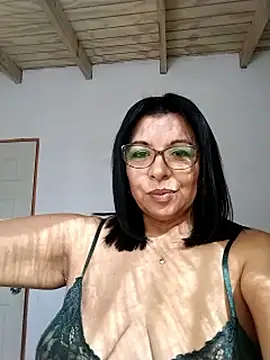 Snapshot of Negritta45 chatting on April 21, 2026, 5:52 pm Negritta45 online show from April 21, 2026, 5:52 pm