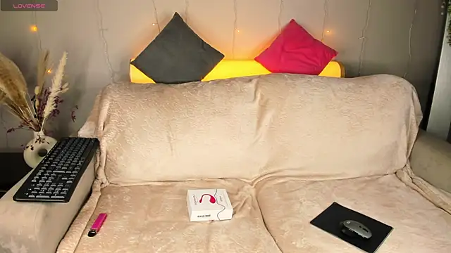 Nika Blaze online show from July 13, 2026, 12:21 am