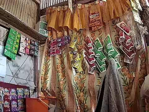 Snapshot of mommylicious_23 chatting on July 16, 2026, 4:20 am mommylicious 23 online show from July 16, 2026, 4:20 am