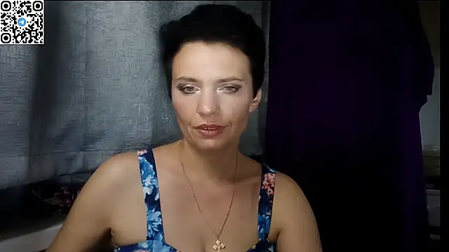 Snapshot of HotMamaQueen234 chatting on June 22, 2026, 7:44 pm HotMamaQueen234 online show from June 22, 2026, 7:44 pm