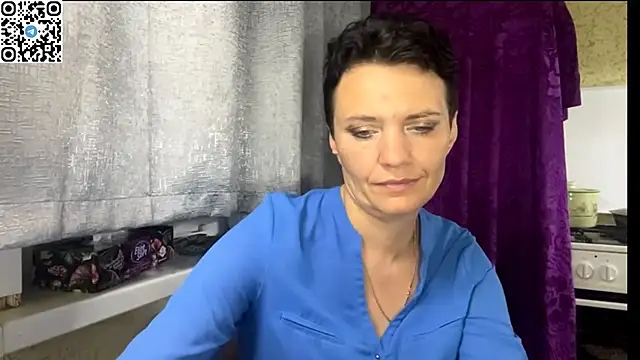 Snapshot of HotMamaQueen234 chatting on June 28, 2026, 12:28 am HotMamaQueen234 online show from June 28, 2026, 12:28 am