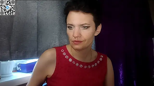 HotMamaQueen234 online show from June 5, 2026, 8:53 am