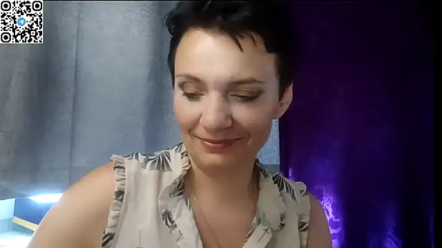 Snapshot of HotMamaQueen234 chatting on July 19, 2026, 11:29 am HotMamaQueen234 online show from July 19, 2026, 11:29 am