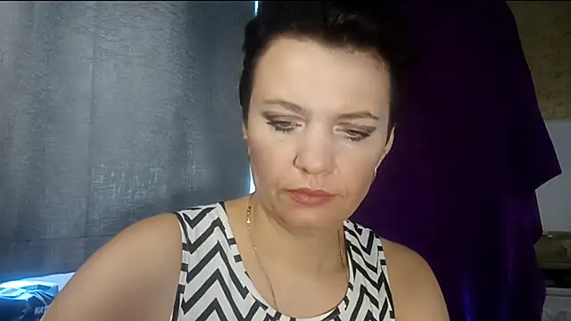 Snapshot of HotMamaQueen234 chatting on July 31, 2026, 7:52 am HotMamaQueen234 online show from July 31, 2026, 7:52 am