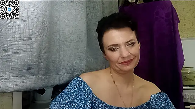 HotMamaQueen234 online show from April 30, 2026, 9:08 pm