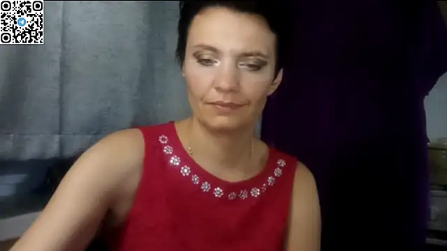 HotMamaQueen234 online show from June 11, 2026, 11:13 pm