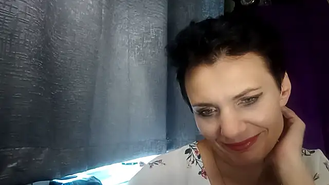Snapshot of HotMamaQueen234 chatting on July 25, 2026, 11:16 am HotMamaQueen234 online show from July 25, 2026, 11:16 am