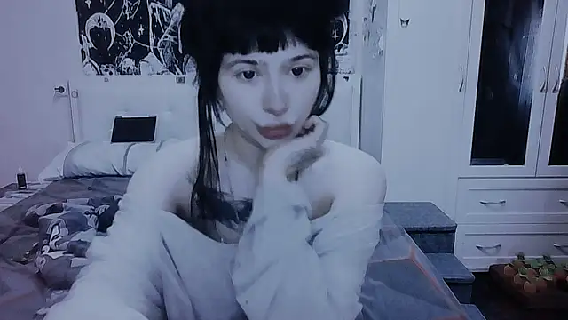 Snapshot of AllisonDeetz chatting on May 17, 2026, 2:39 pm AllisonDeetz online show from May 17, 2026, 2:39 pm