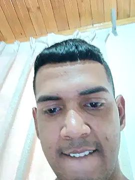 cantilloxxx online show from April 3, 2026, 4:57 pm