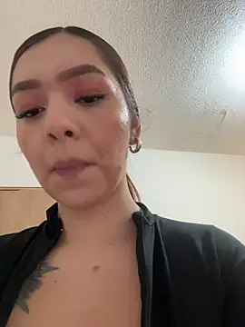 Snapshot of alana_gv chatting on June 22, 2026, 12:57 pm alana gv online show from June 22, 2026, 12:57 pm