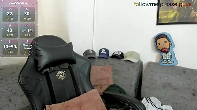 Snapshot of sweetlatinoboy chatting on June 7, 2026, 12:10 pm sweetlatinoboy online show from June 7, 2026, 12:10 pm