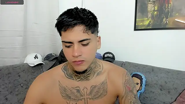 Snapshot of sweetlatinoboy chatting on July 11, 2026, 9:31 am sweetlatinoboy online show from July 11, 2026, 9:31 am