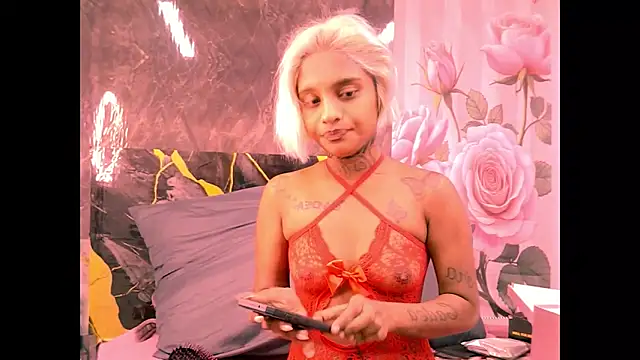Snapshot of indian_barbie chatting on June 4, 2026, 5:39 pm indian barbie online show from June 4, 2026, 5:39 pm