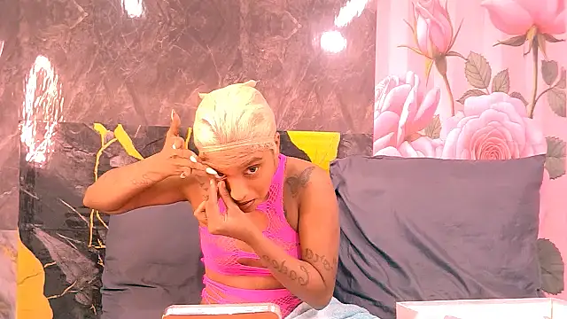 Snapshot of indian_barbie chatting on June 3, 2026, 6:56 pm indian barbie online show from June 3, 2026, 6:56 pm
