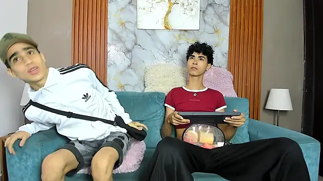Snapshot of NAUGHTY_BOYS1 chatting on April 10, 2026, 7:21 pm NAUGHTY BOYS1 online show from April 10, 2026, 7:21 pm