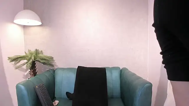 Samantha  Firee online show from May 4, 2026, 1:14 pm