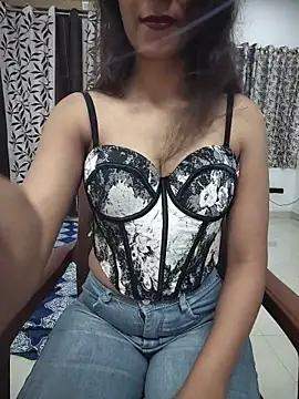 Snapshot of myra77 chatting on June 8, 2026, 4:51 pm myra77 online show from June 8, 2026, 4:51 pm