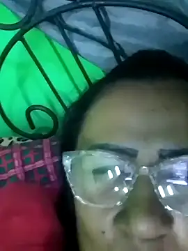 juliataylorhot online show from April 15, 2026, 4:29 am