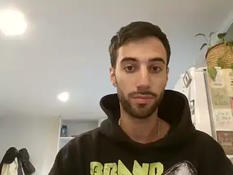 SantinnoVale online show from April 7, 2026, 1:51 am