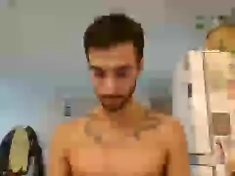 SantinnoVale online show from April 19, 2026, 3:07 am