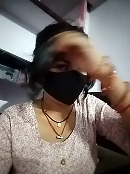 Pallavi cute online show from April 13, 2026, 5:17 pm