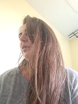 Arya Malone online show from April 15, 2026, 10:10 am