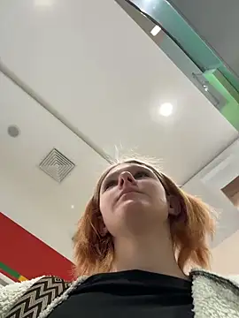 NinaParri online show from April 26, 2026, 3:04 am