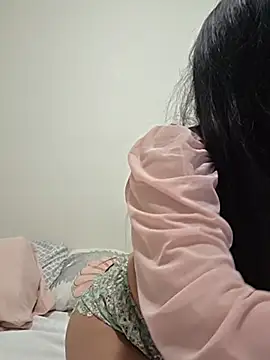 Snapshot of karen_vix chatting on May 14, 2026, 1:02 am karen vix online show from May 14, 2026, 1:02 am