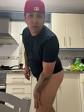 tattttoedBear online show from March 17, 2026, 11:24 am