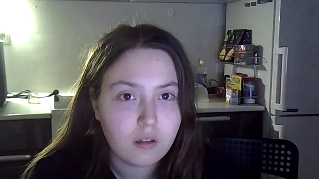 charmingggirl online show from March 22, 2026, 5:14 pm