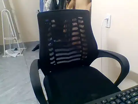Snapshot of -Hodiqua- chatting on July 21, 2026, 12:57 am -Hodiqua- online show from July 21, 2026, 12:57 am