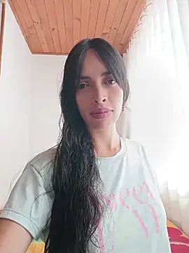 Snapshot of DolceLucie chatting on March 24, 2026, 5:46 pm DolceLucie online show from March 24, 2026, 5:46 pm