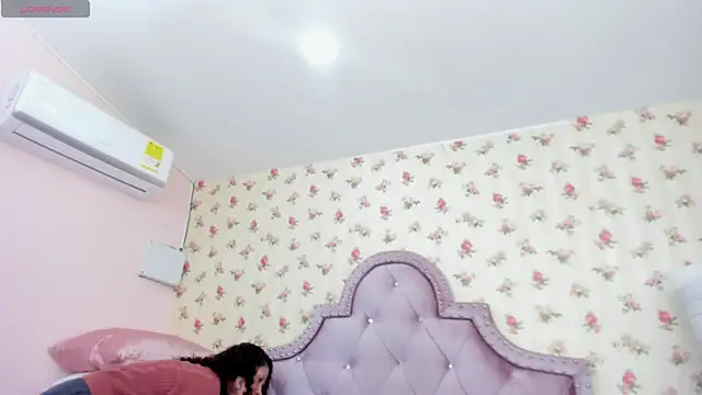 Snapshot of crystal_watson0 chatting on June 23, 2026, 1:53 pm crystal watson0 online show from June 23, 2026, 1:53 pm