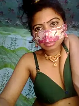 Snapshot of sexymoon2233 chatting on March 18, 2026, 3:46 pm sexymoon2233 online show from March 18, 2026, 3:46 pm