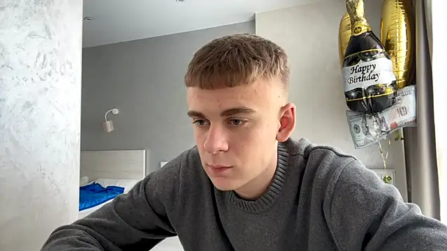 Snapshot of SoloFury chatting on May 15, 2026, 10:13 am SoloFury online show from May 15, 2026, 10:13 am