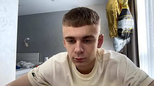 Snapshot of SoloFury chatting on June 17, 2026, 7:41 am SoloFury online show from June 17, 2026, 7:41 am