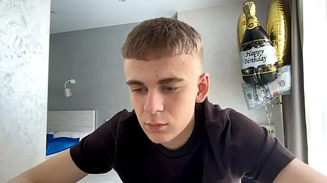 Snapshot of SoloFury chatting on May 16, 2026, 8:46 am SoloFury online show from May 16, 2026, 8:46 am