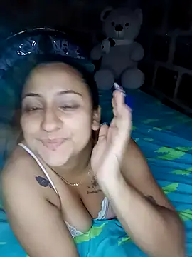 Katalinarodriguez online show from April 4, 2026, 3:35 am