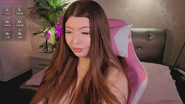 Sophia Everly online show from June 14, 2026, 10:05 am