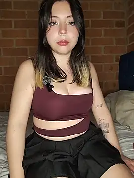 Petite CherryX online show from May 11, 2026, 1:40 am
