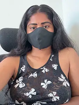 Snapshot of sexy-riyaa43 chatting on March 28, 2026, 9:43 am sexy-riyaa43 online show from March 28, 2026, 9:43 am