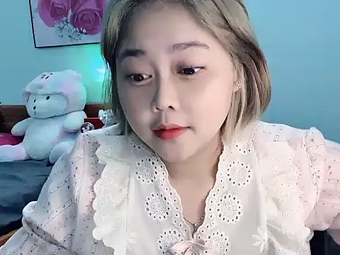 Snapshot of Nhanlu009 chatting on May 20, 2026, 1:52 pm Nhanlu009 online show from May 20, 2026, 1:52 pm