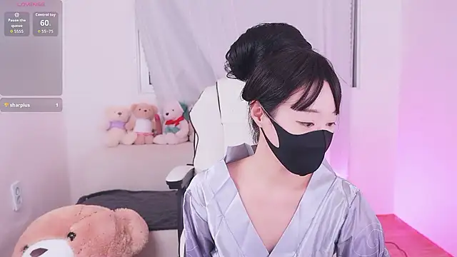 Snapshot of sexyjoy95 chatting on May 13, 2026, 10:44 am sexyjoy95 online show from May 13, 2026, 10:44 am