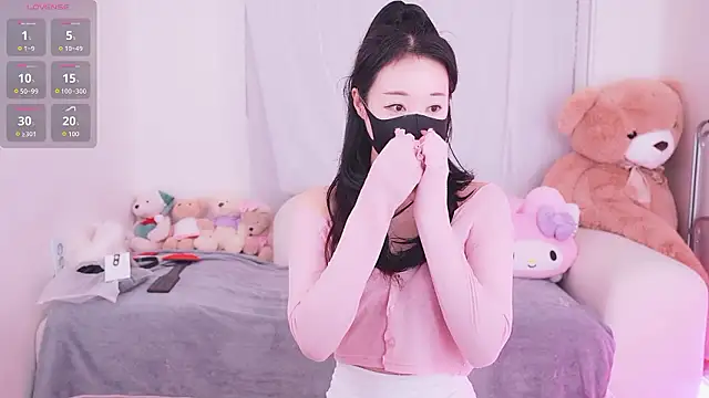 Snapshot of sexyjoy95 chatting on May 11, 2026, 10:38 am sexyjoy95 online show from May 11, 2026, 10:38 am