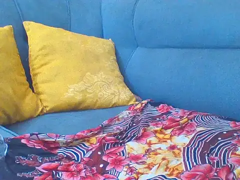 SweetDlips online show from March 19, 2026, 7:30 am